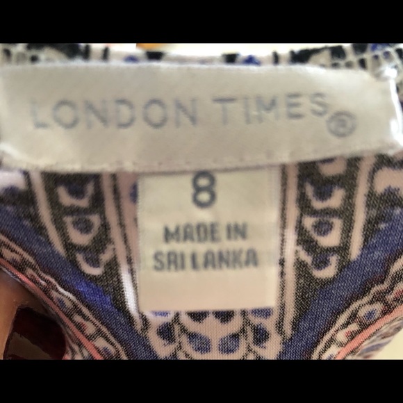 Dress - Picture 2 of 2